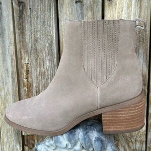 Splendid Amalie Chelsea Boot Suede Beige Gray 8.5